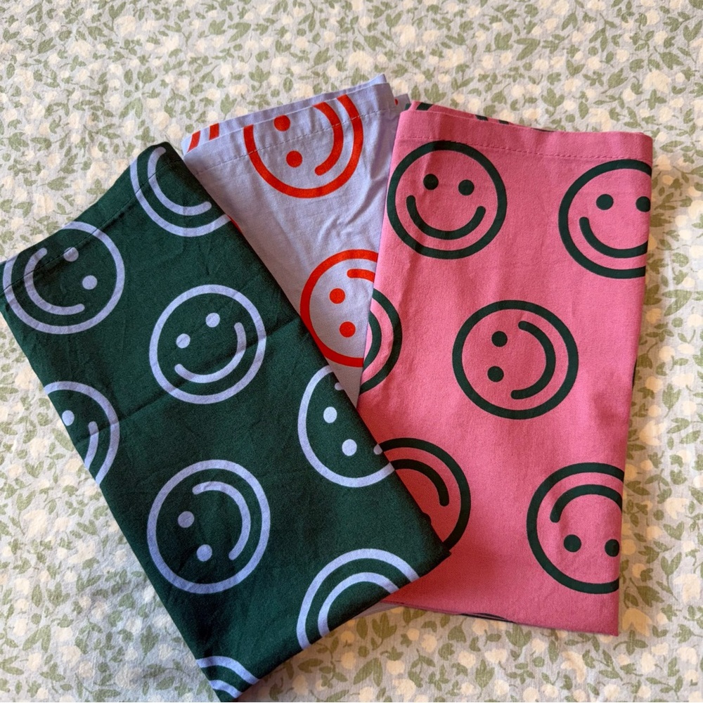 BAGGU Smiley Face Cotton Squares